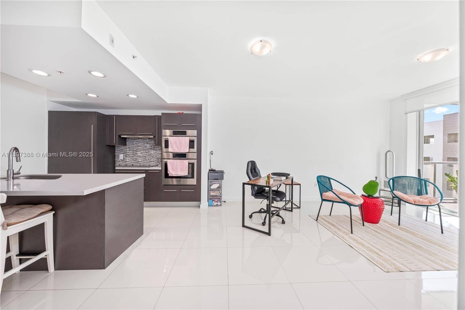 Doral, FL 33178,7751 NW 107th Ave #422