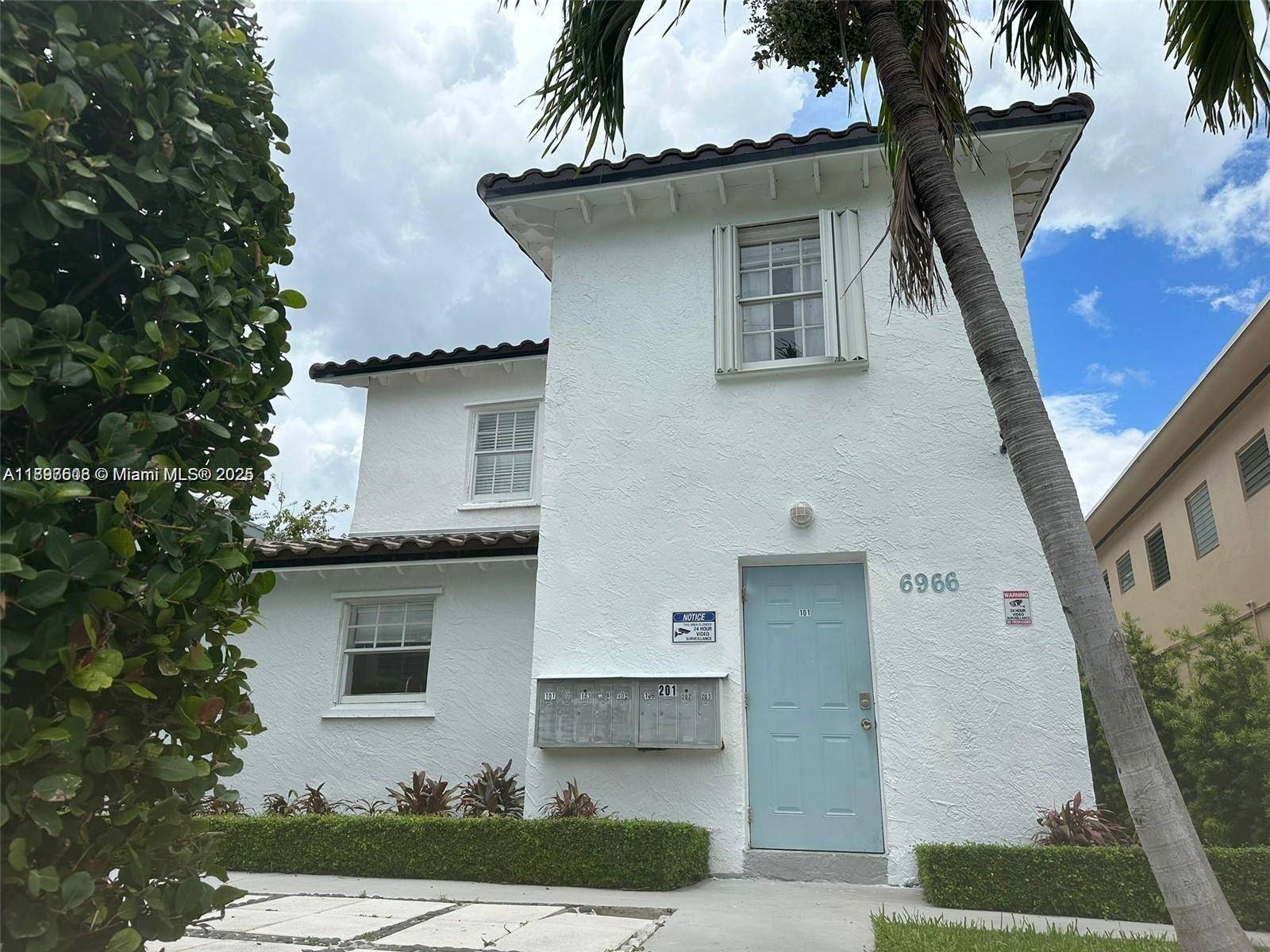 Miami Beach, FL 33141,6966 Byron Ave #101