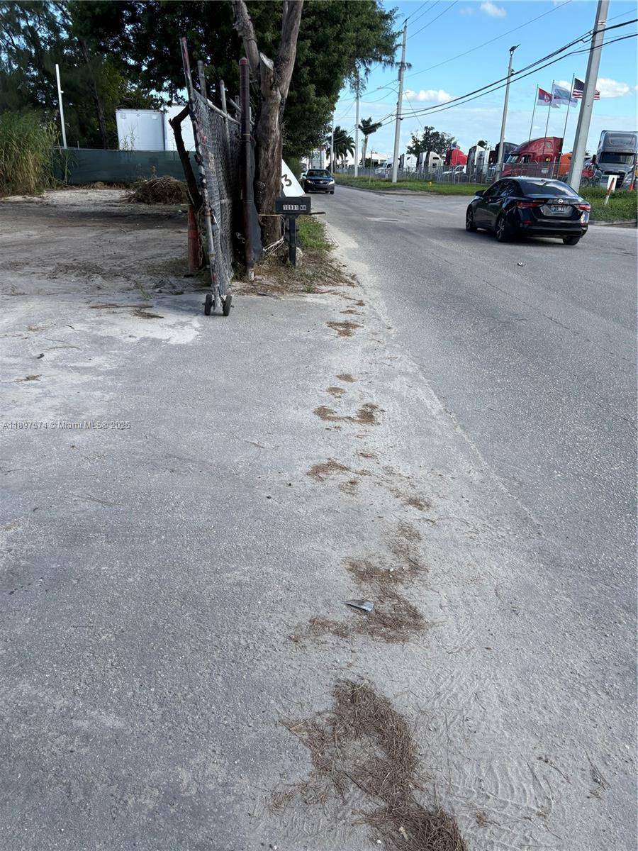 Medley, FL 33178,NW South River Dr