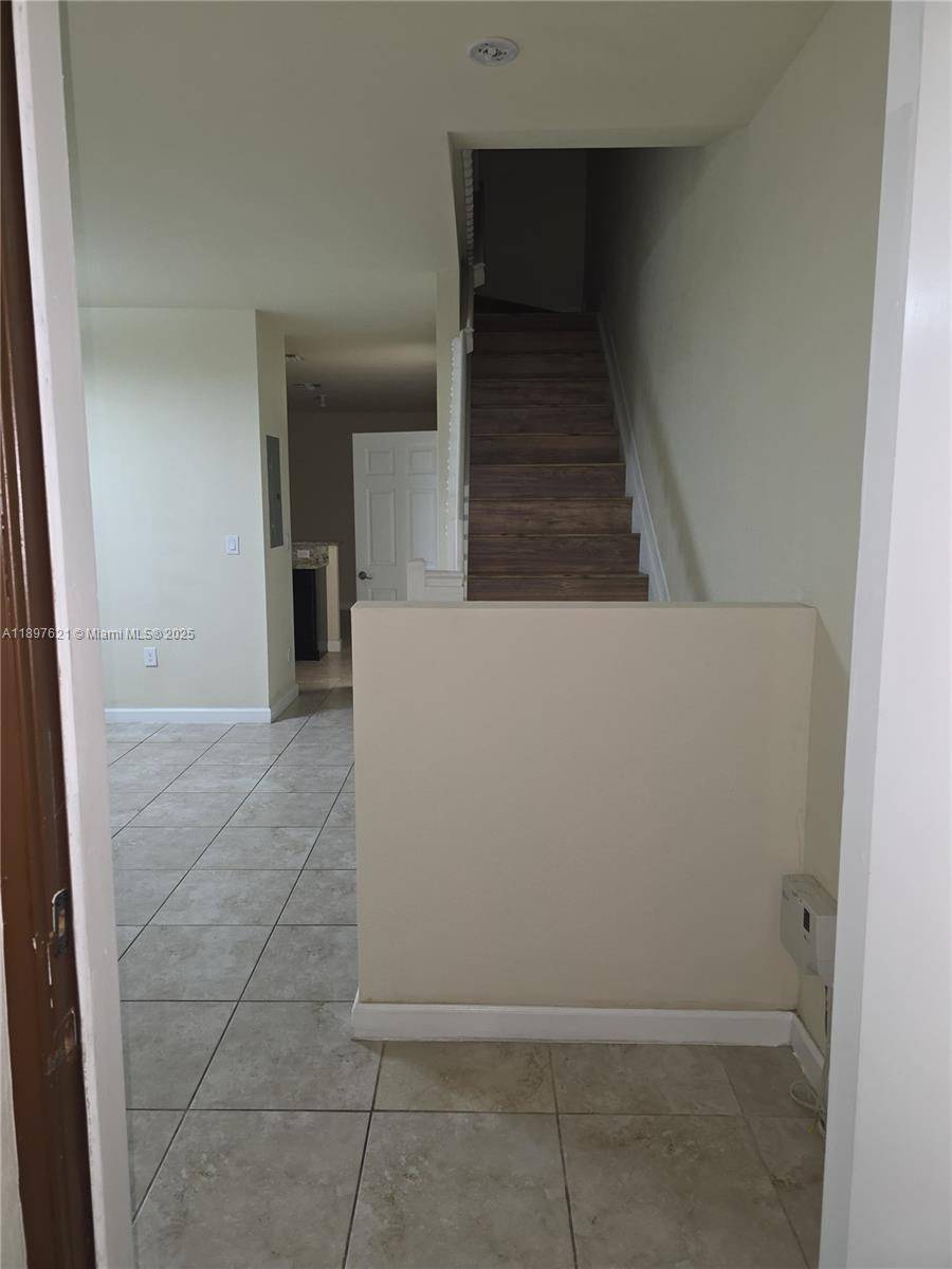 Homestead, FL 33033,528 SE 32nd Ave #528