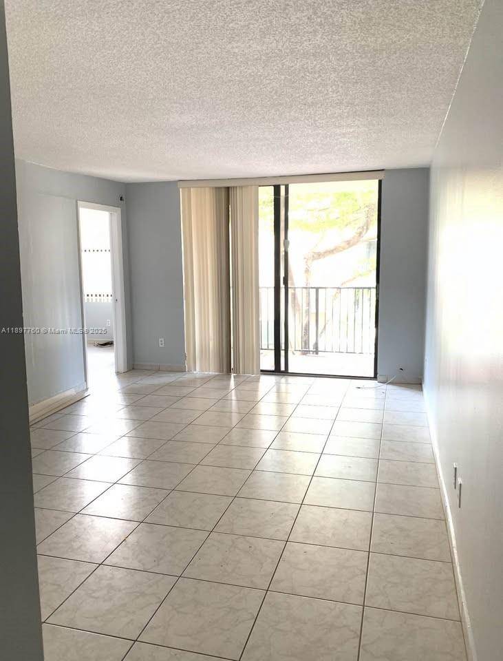 Miami, FL 33186,14501 N Kendall Dr #202H