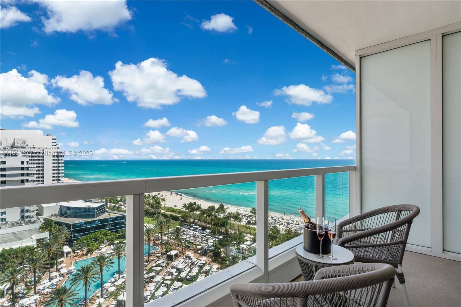 Miami Beach, FL 33140,4391 Collins Ave #1403