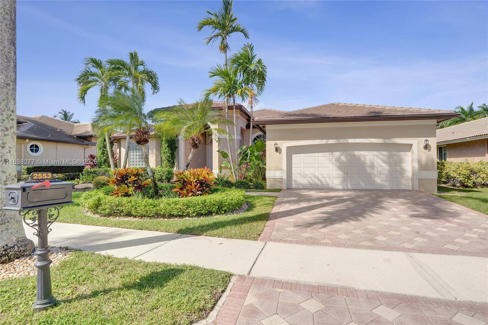 Weston, FL 33327,2553 Jardin Mnr