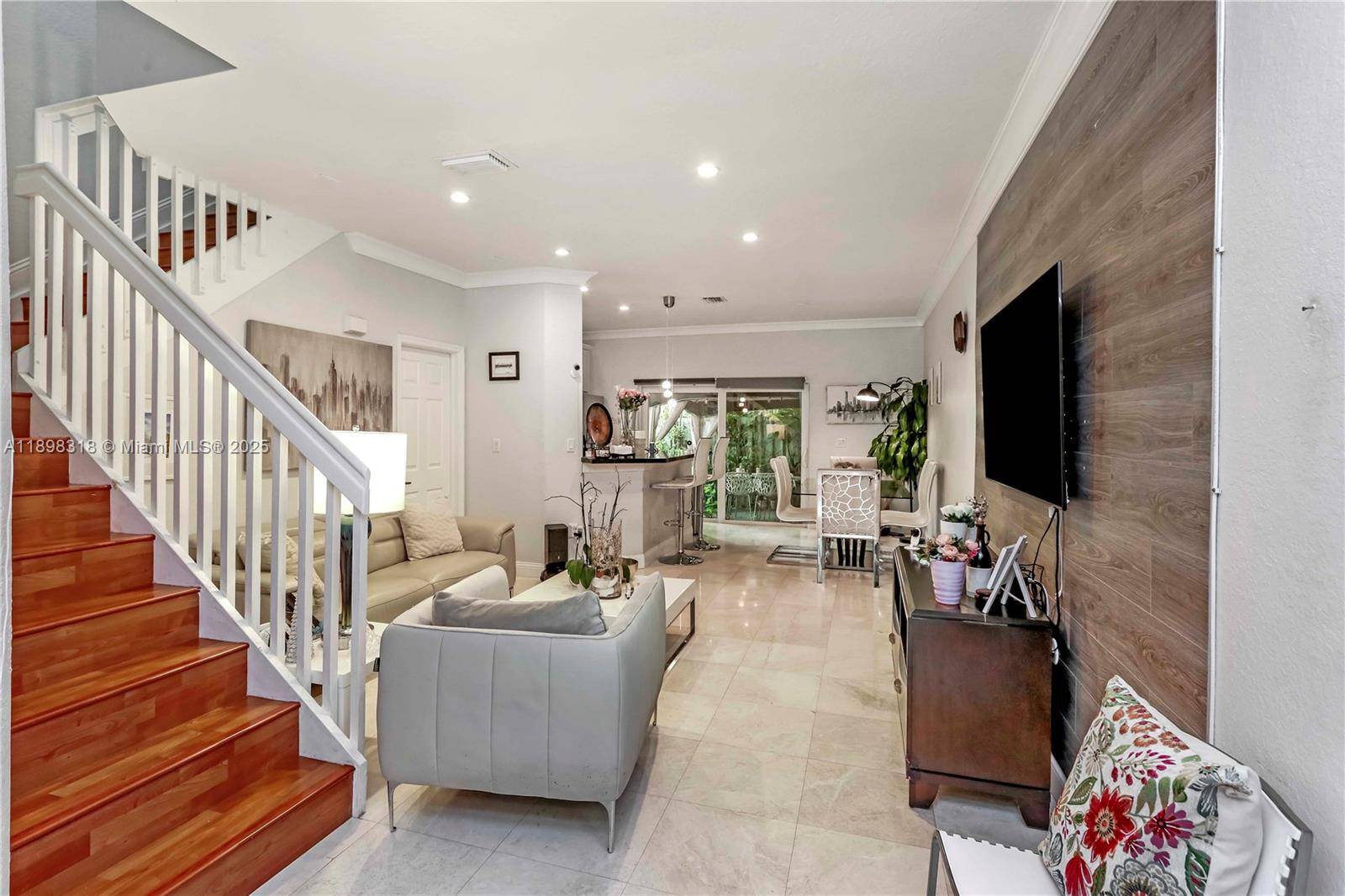 Doral, FL 33178,10778 NW 84th St #2-27