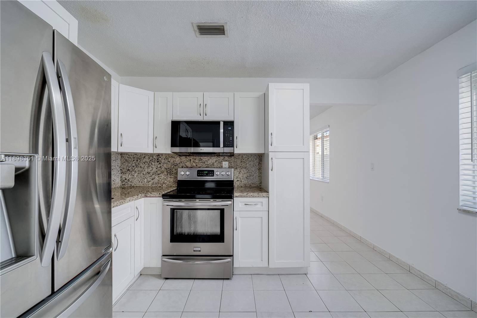 Miami, FL 33133,3437 SW 25th St #NA