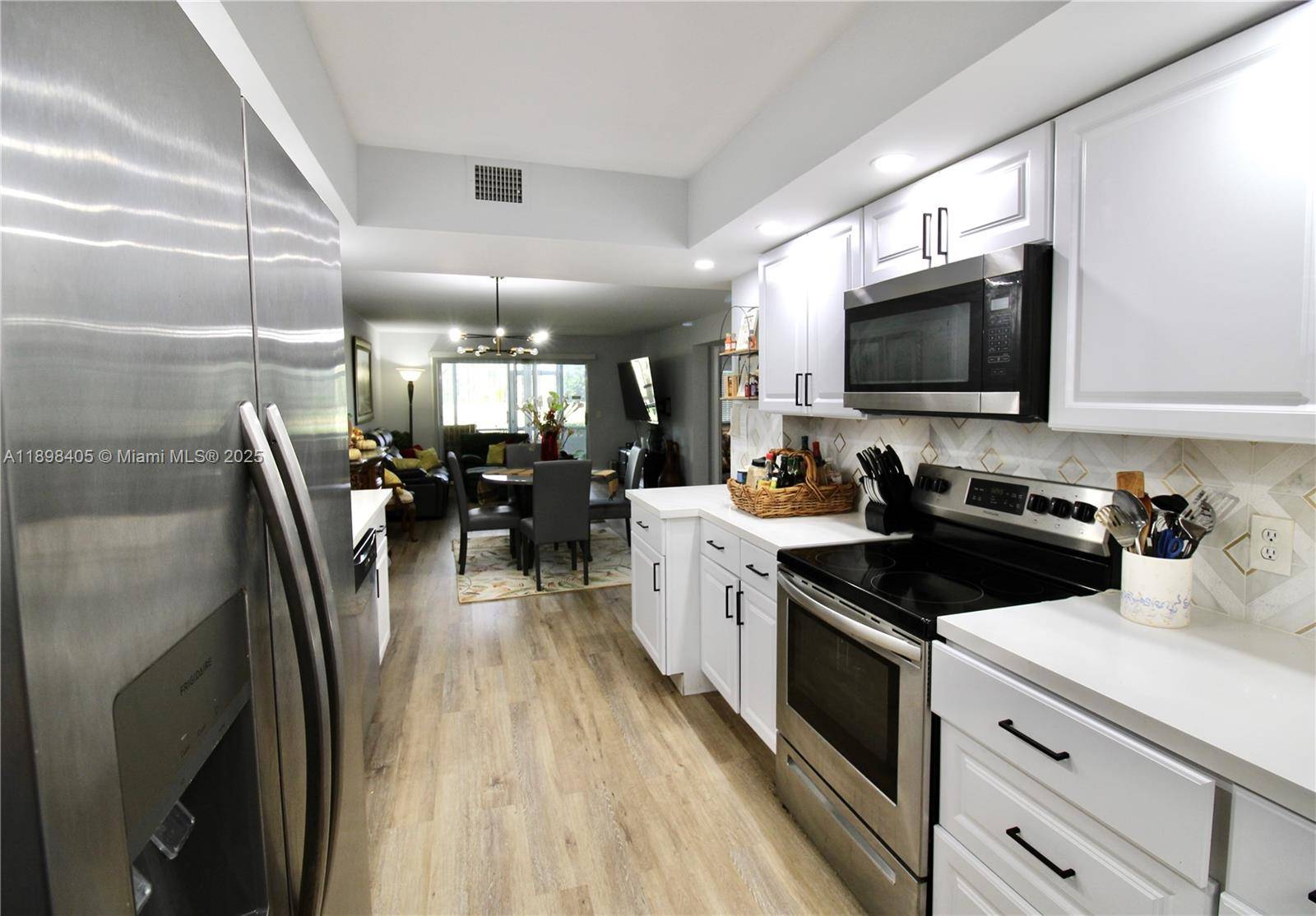 Pembroke Pines, FL 33027,1200 SW 125th Ave #105L