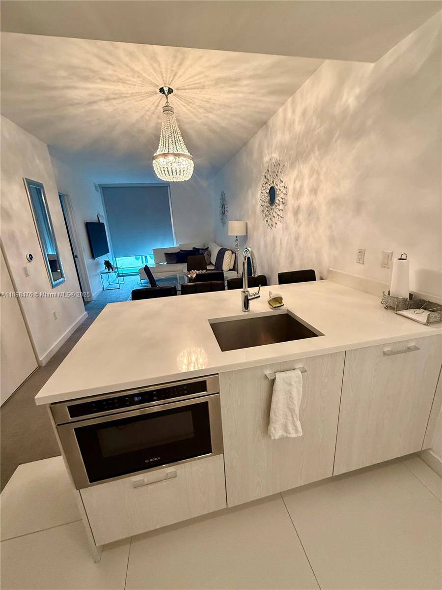 Miami, FL 33137,501 NE 31st St #602