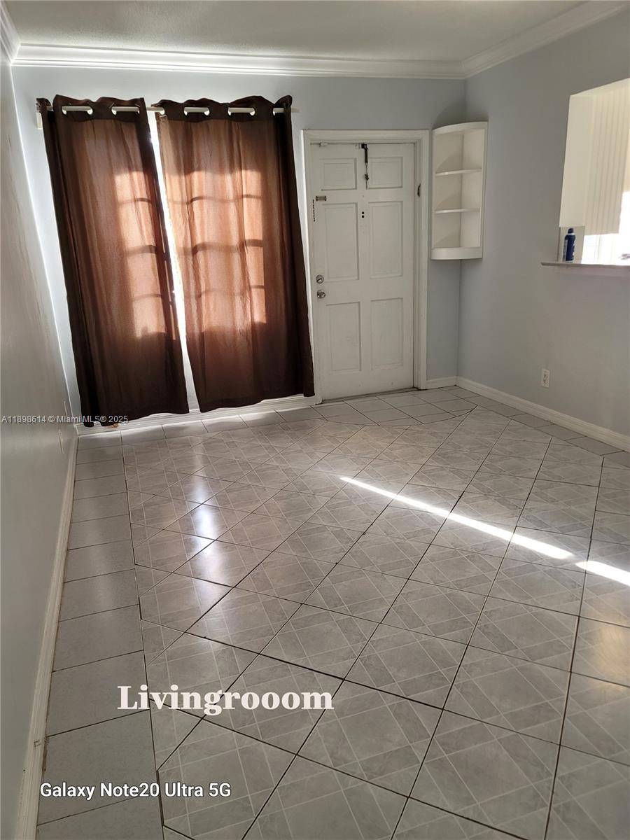 Hollywood, FL 33020,2219 Polk St #5A