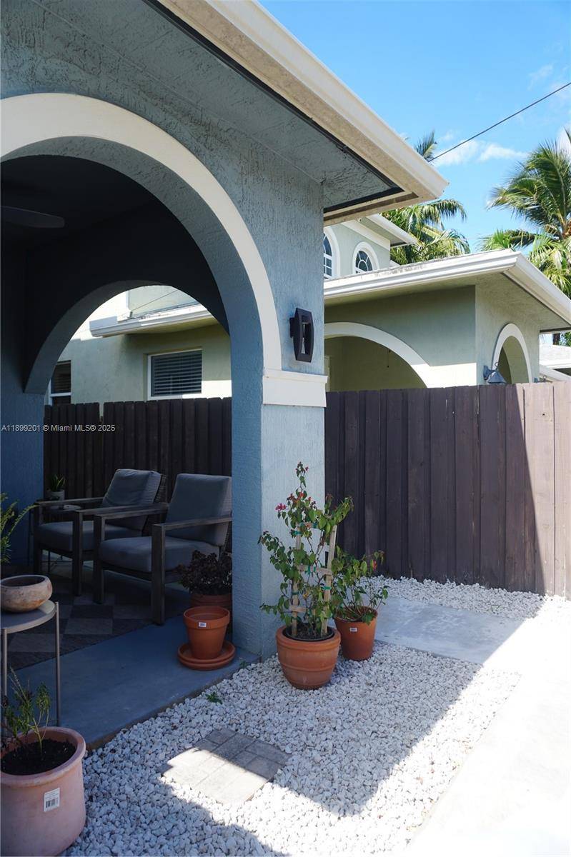 Fort Lauderdale, FL 33304,1139 NE 3rd Ave