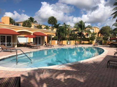 Hialeah, FL 33015,18111 NW 68th Ave #F203