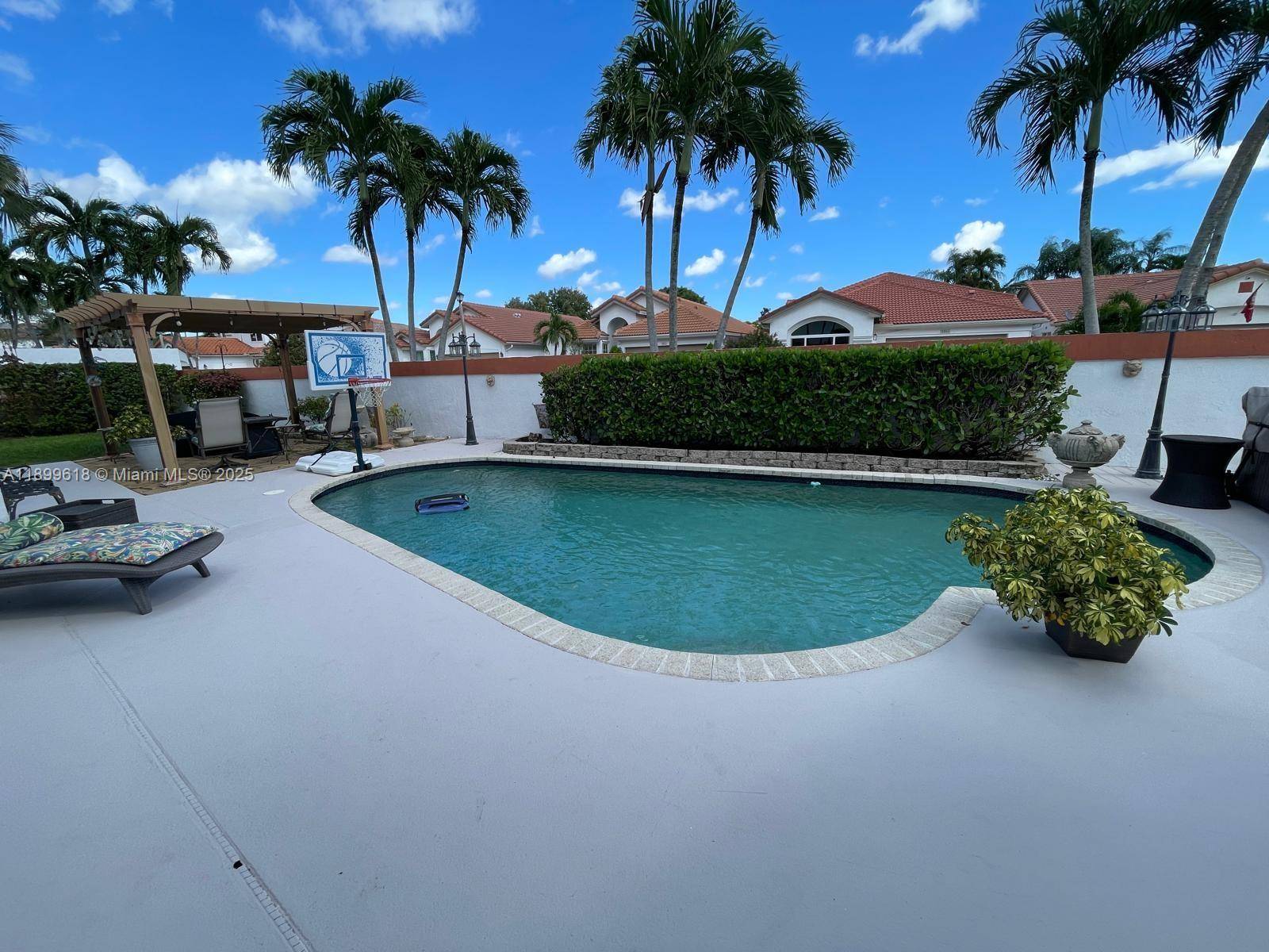 Margate, FL 33063,6953 Columbia Ct