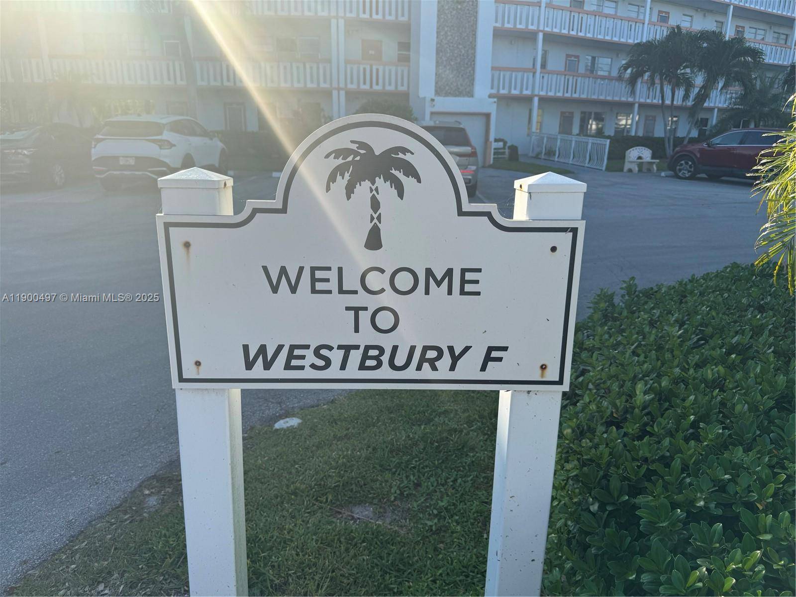 Deerfield Beach, FL 33442,1011 Westbury F #1011