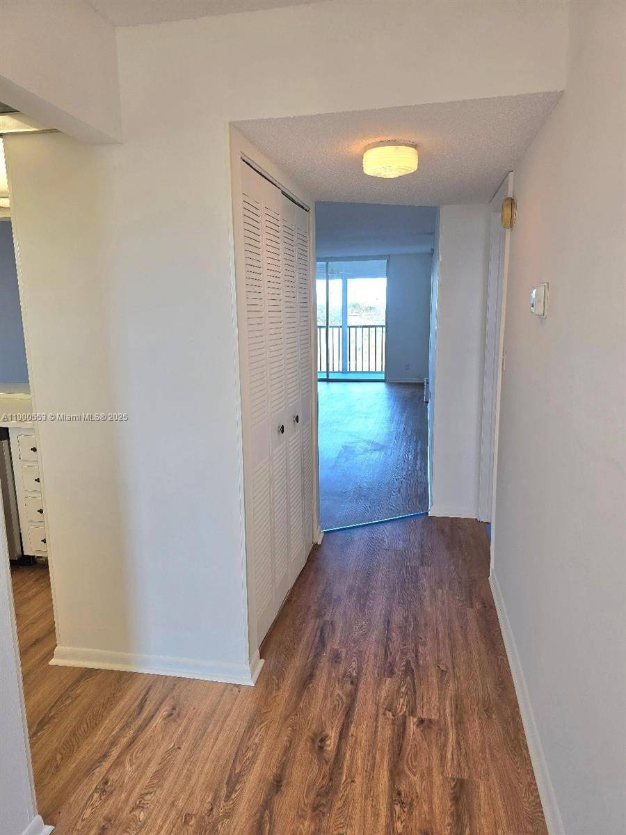 Sunrise, FL 33322,2571 Aragon Blvd #414