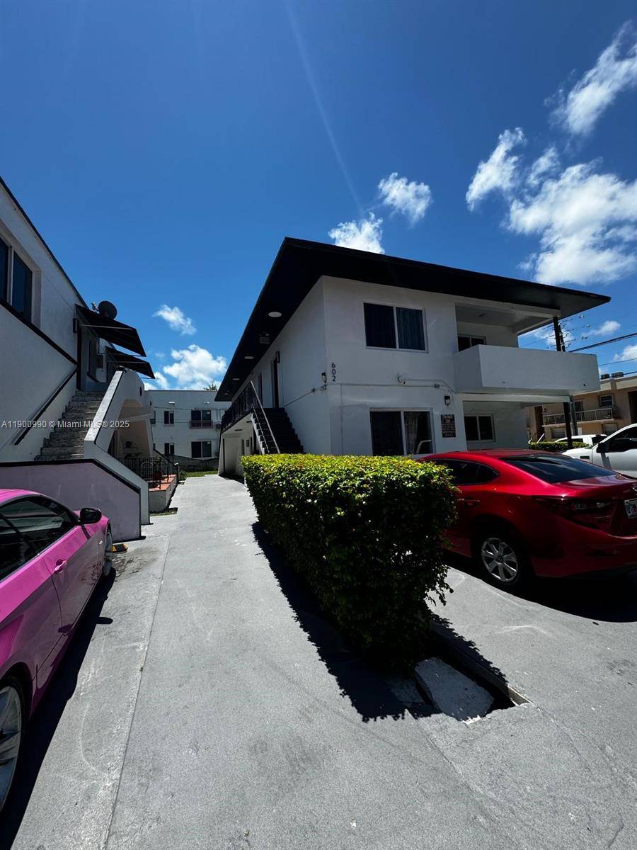 Miami, FL 33135,602 SW 13th Ave #4