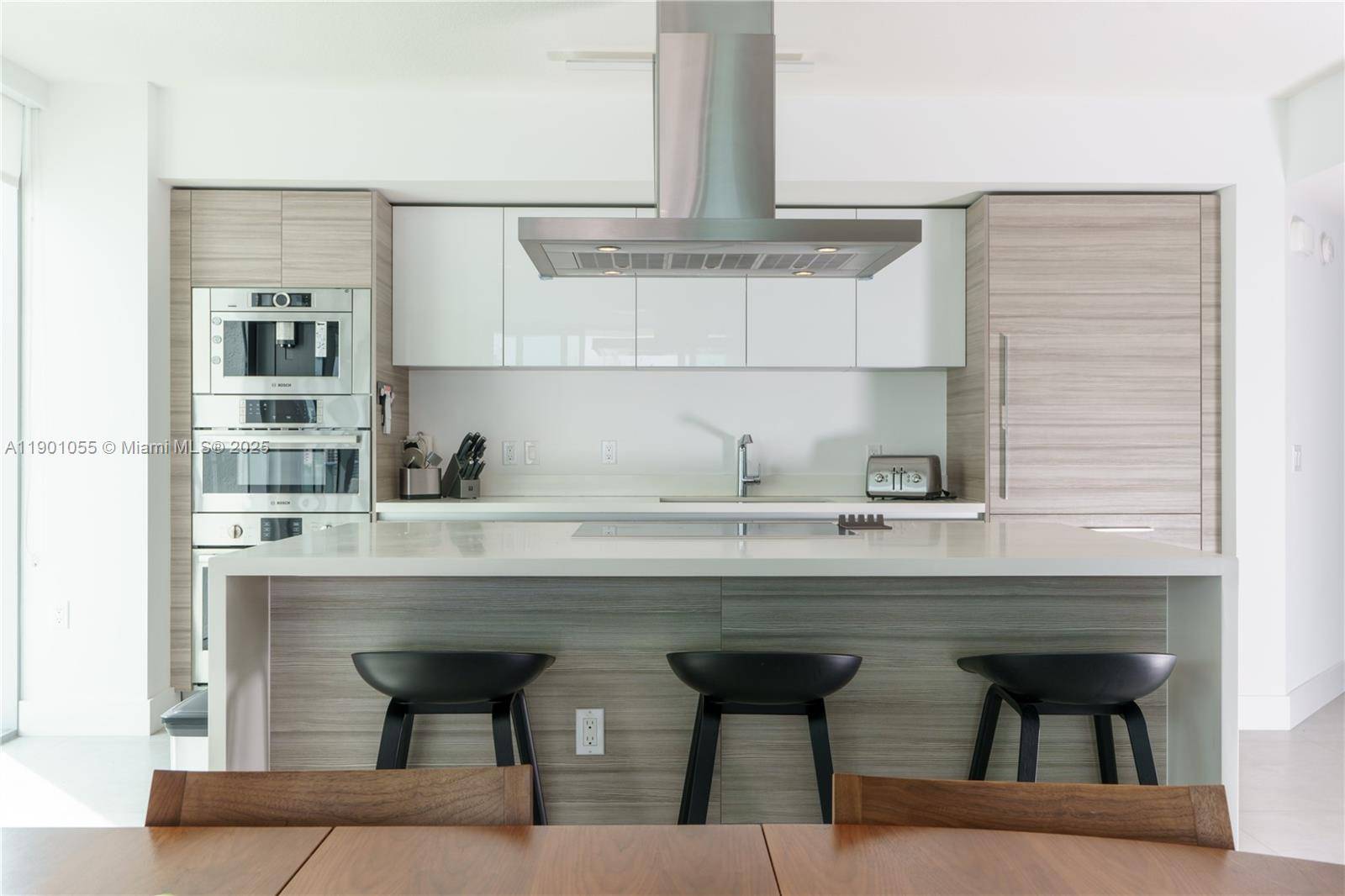 Sunny Isles Beach, FL 33160,300 Sunny Isles Blvd #4-1101