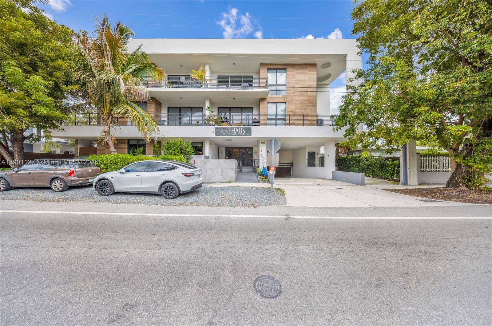 Miami, FL 33133,3265 Bird Ave #301