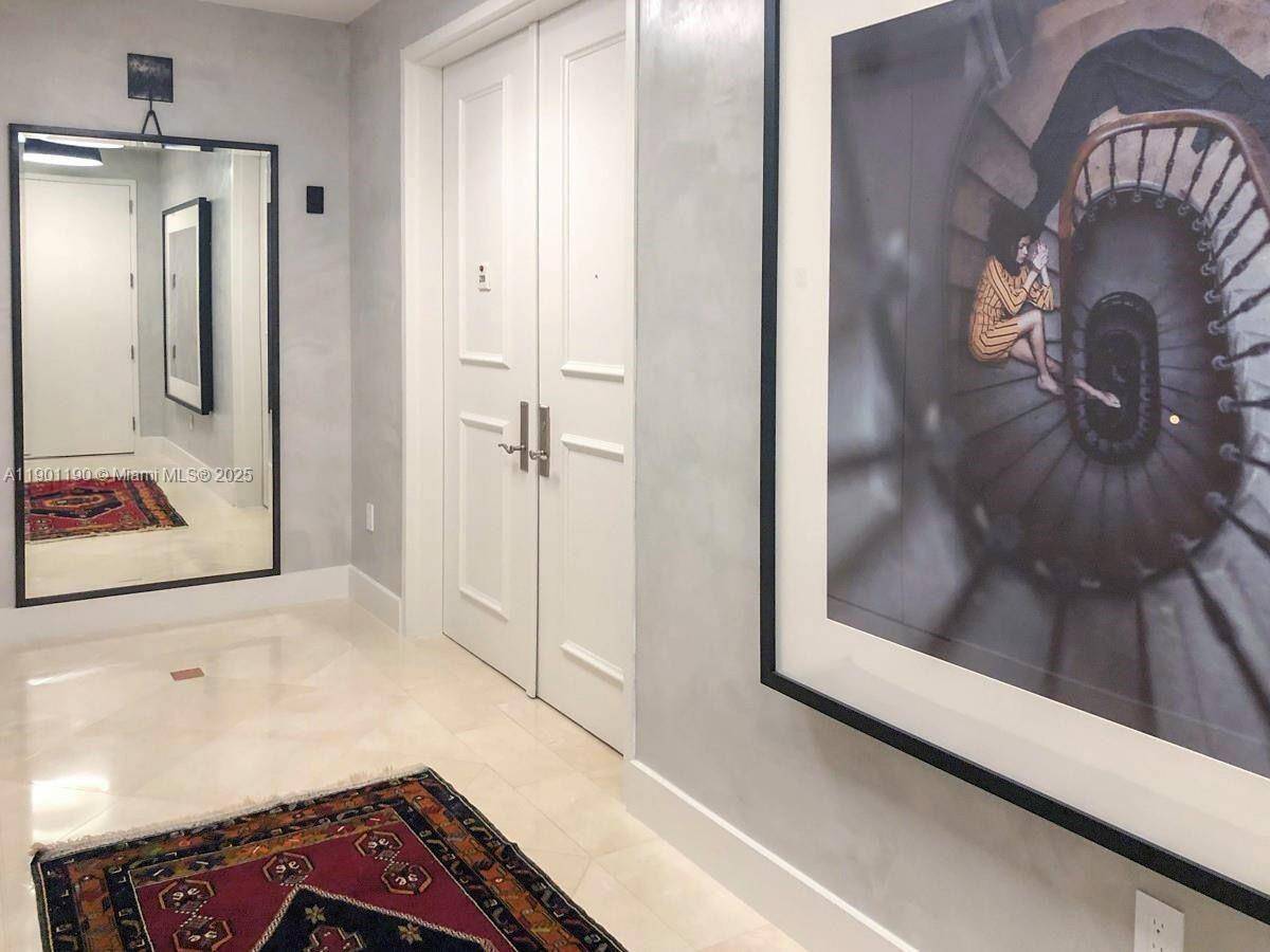 Miami Beach, FL 33139,100 S Pointe Dr #2201