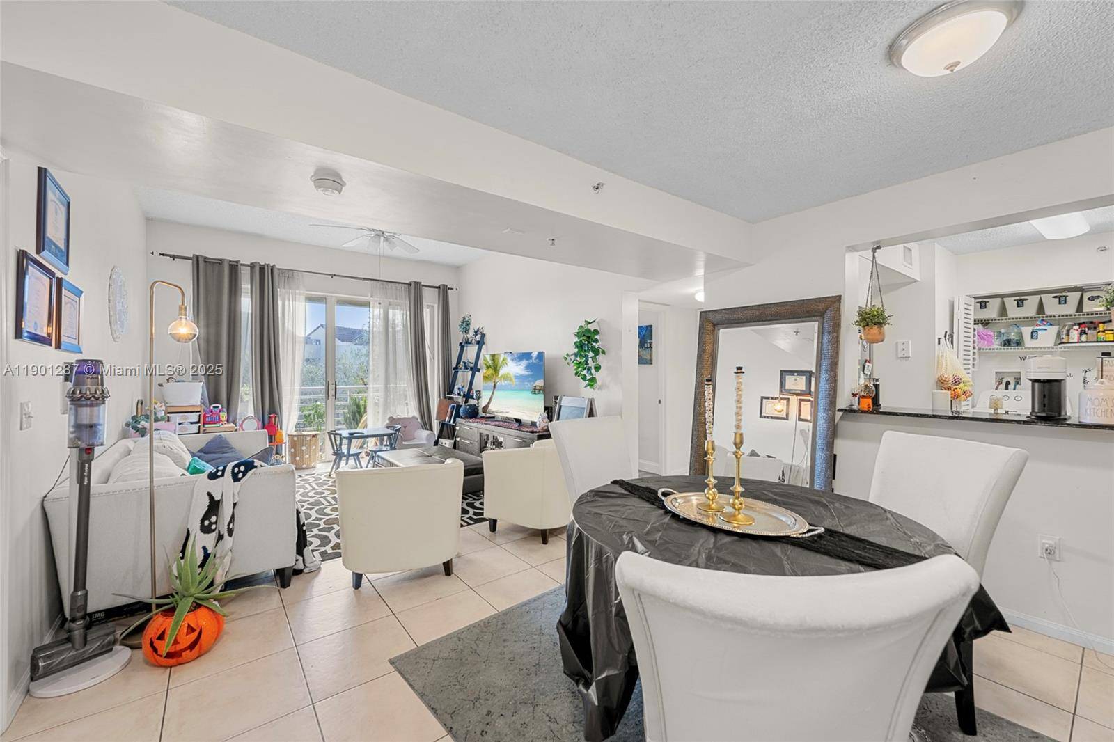 Hollywood, FL 33019,2731 Ocean Club Blvd #301