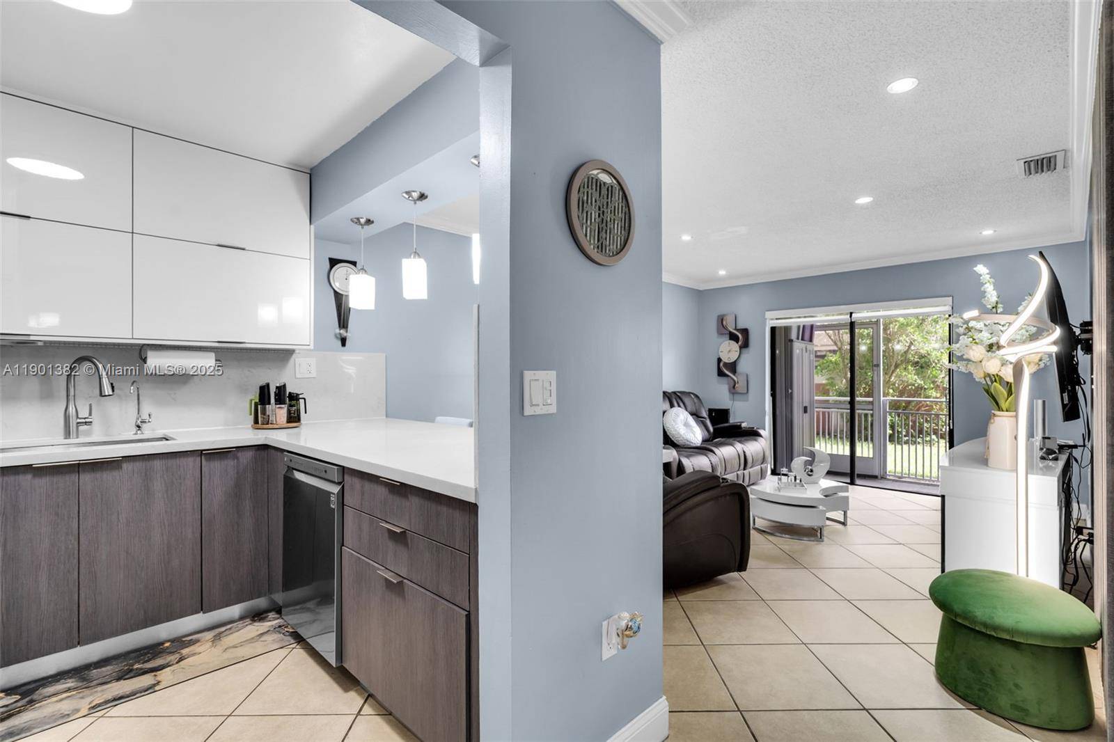 Miami, FL 33126,8425 NW 8th St #109