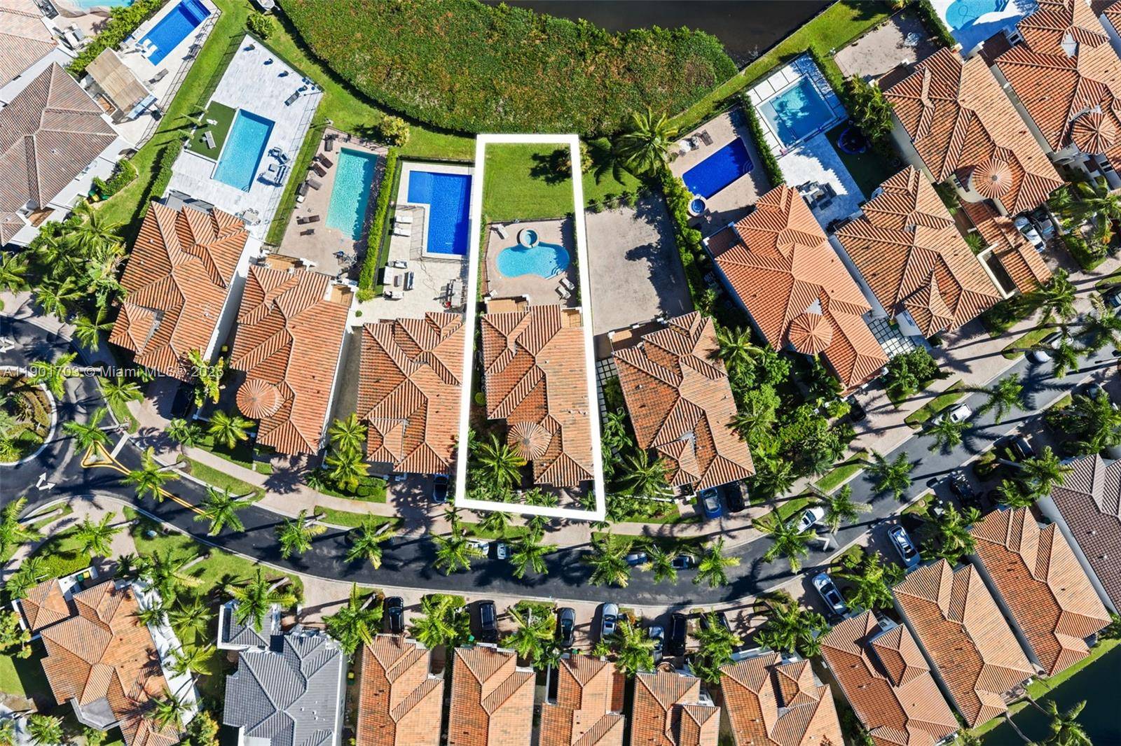 Aventura, FL 33180,20905 NE 32nd Ave