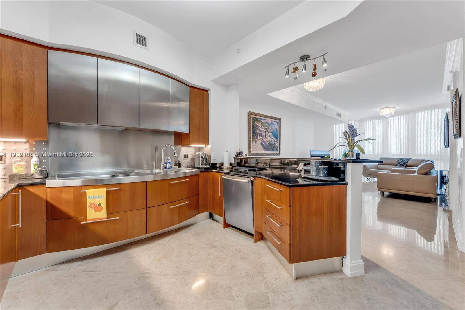 Sunny Isles Beach, FL 33160,18101 Collins Ave #708