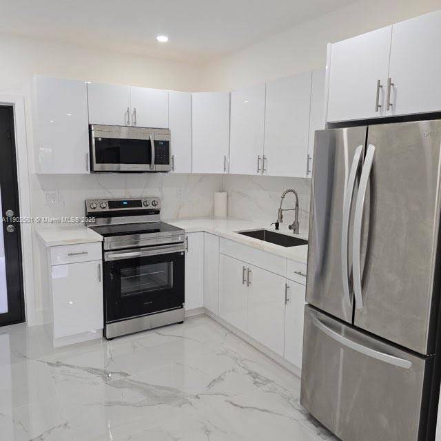 Miami, FL 33125,3652 NW 5th St