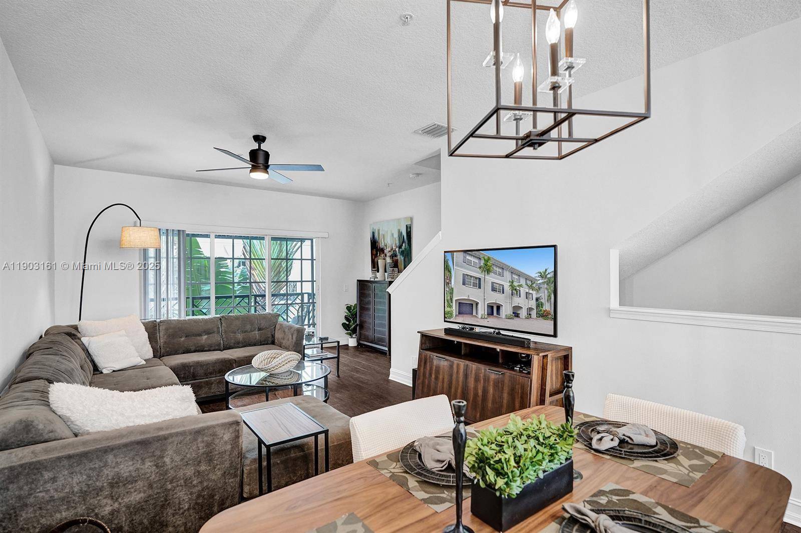 Fort Lauderdale, FL 33301,446 NE 2nd Ave #7