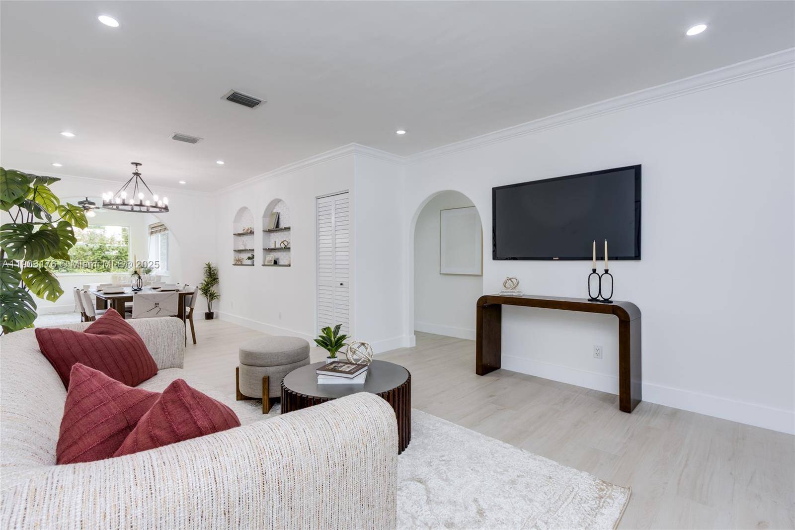 Miami, FL 33129,431 SW 20th Rd