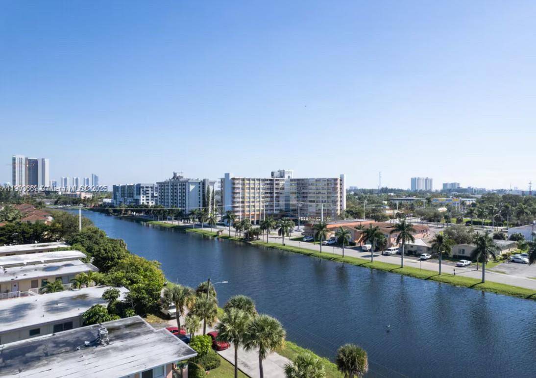 North Miami Beach, FL 33162,2025 NE 164th St #508