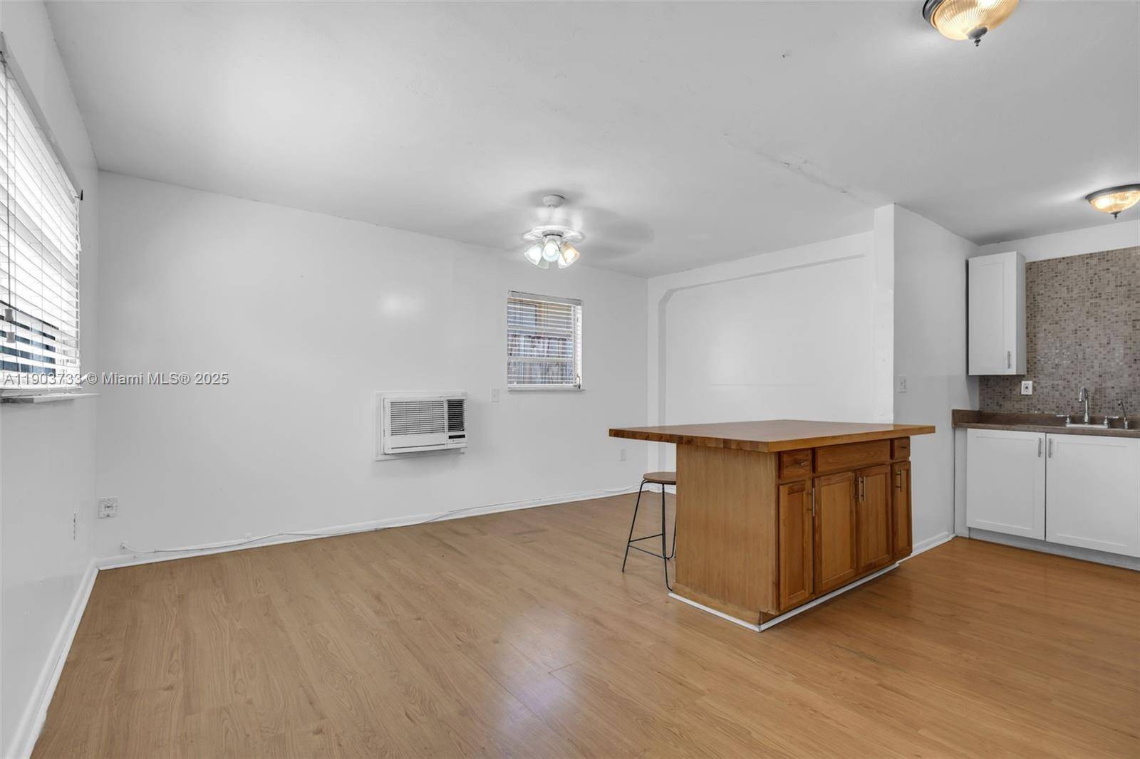 Miami, FL 33145,2809 SW 23rd Ter #2807