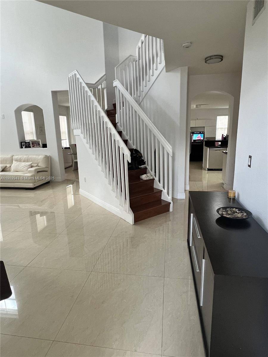 Doral, FL 33178,11161 NW 77th Ter