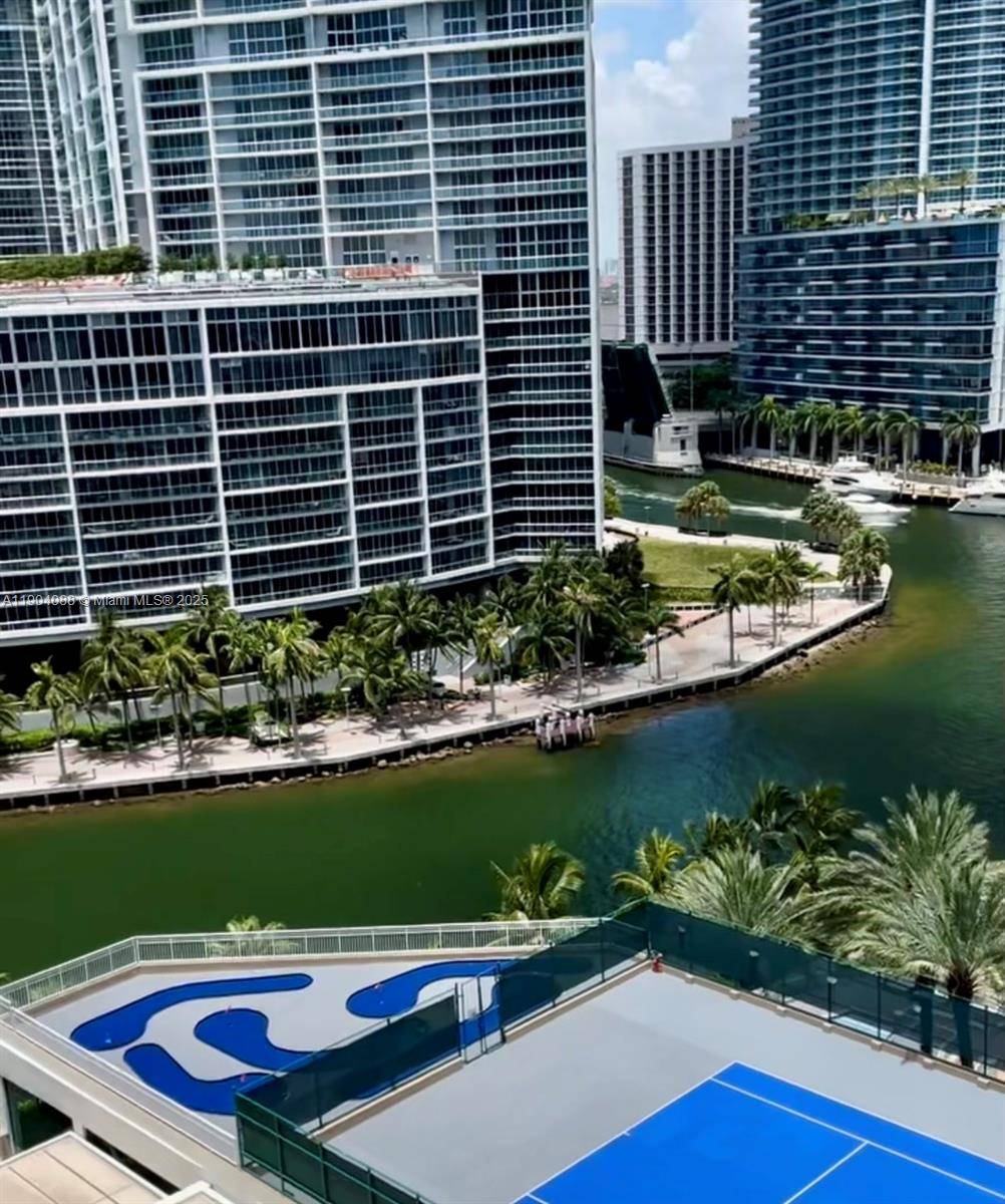 Miami, FL 33131,801 Brickell Key Blvd #1510