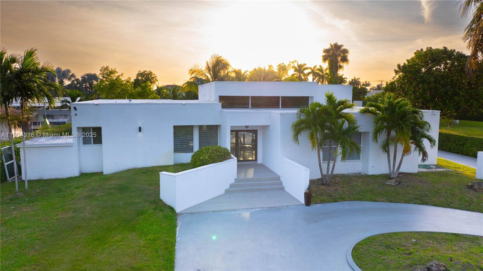 Miami, FL 33182,290 NW 125th Ave #0