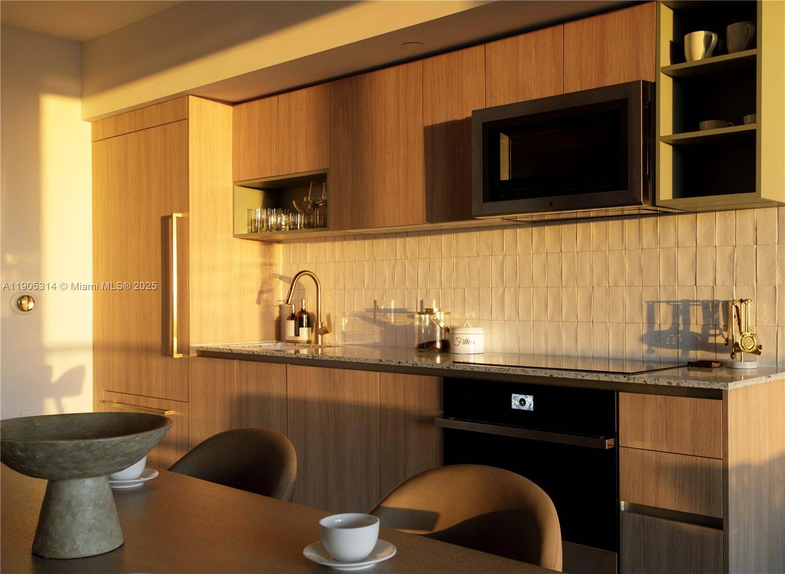 Miami, FL 33132,159 NE 6th St #2816