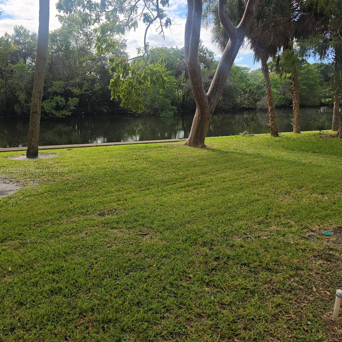 Fort Lauderdale, FL 33311,2136 NW 4th St #0