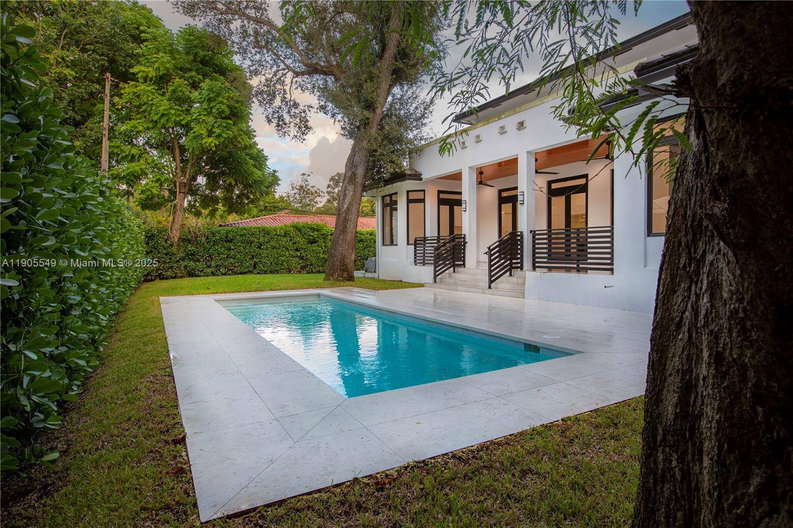 Coral Gables, FL 33146,1241 Bird Rd