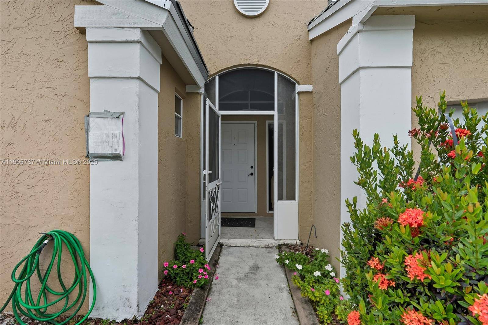 Coconut Creek, FL 33073,5295 NW 54th St