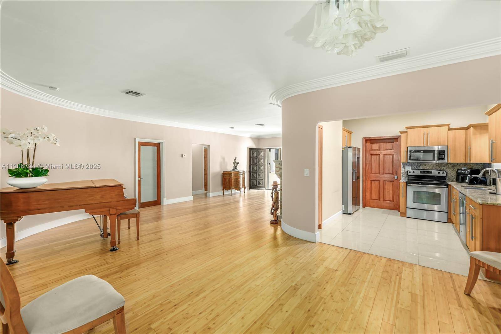 Surfside, FL 33154,9457 Carlyle Ave