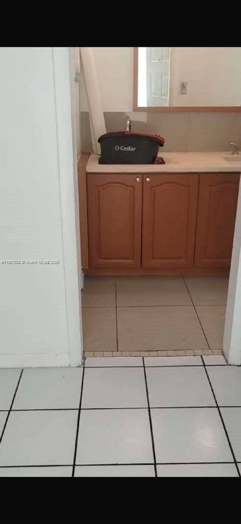 Hialeah, FL 33015,6980 NW 186th St #3-127A