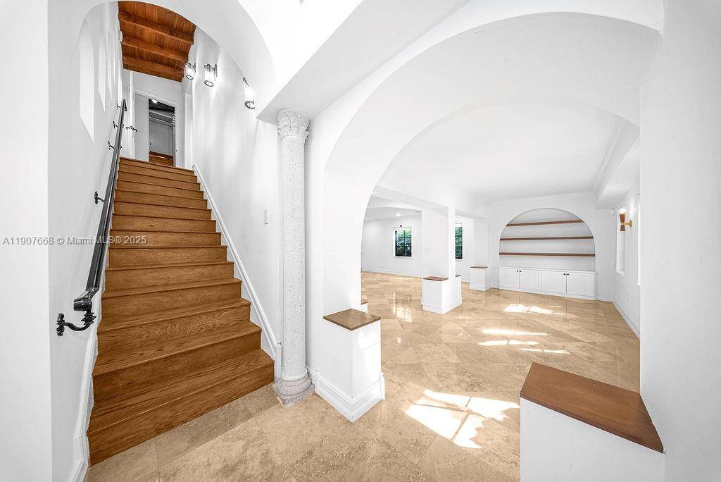 Miami, FL 33134,4685 SW 13th Ter