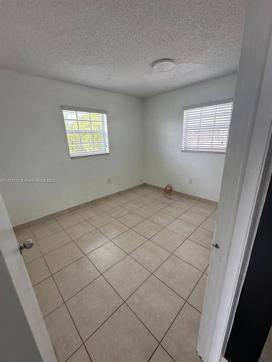 Hialeah, FL 33013,431 E 28th St #3