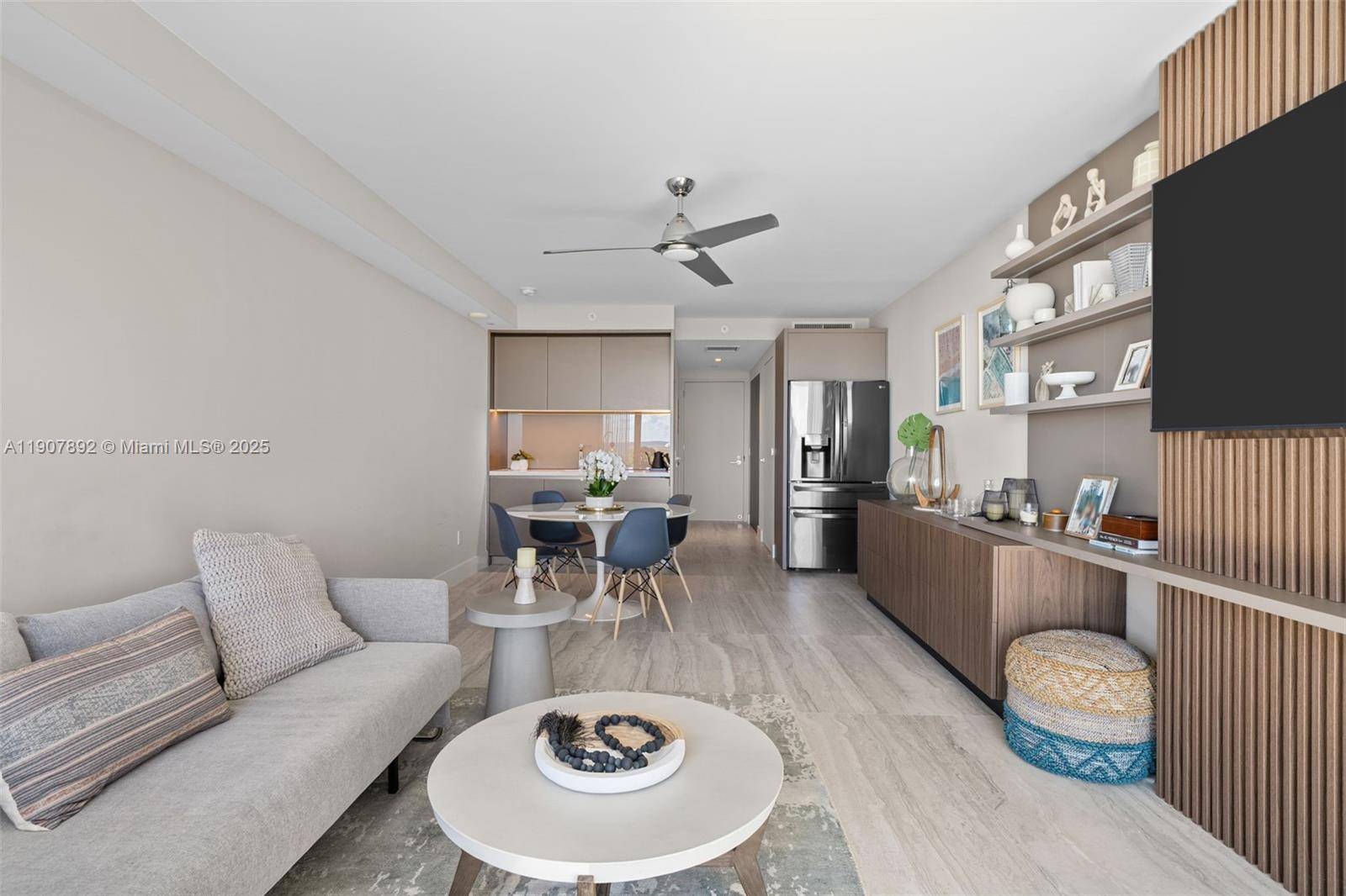 Sunny Isles Beach, FL 33160,18975 Collins Ave Cabana #4