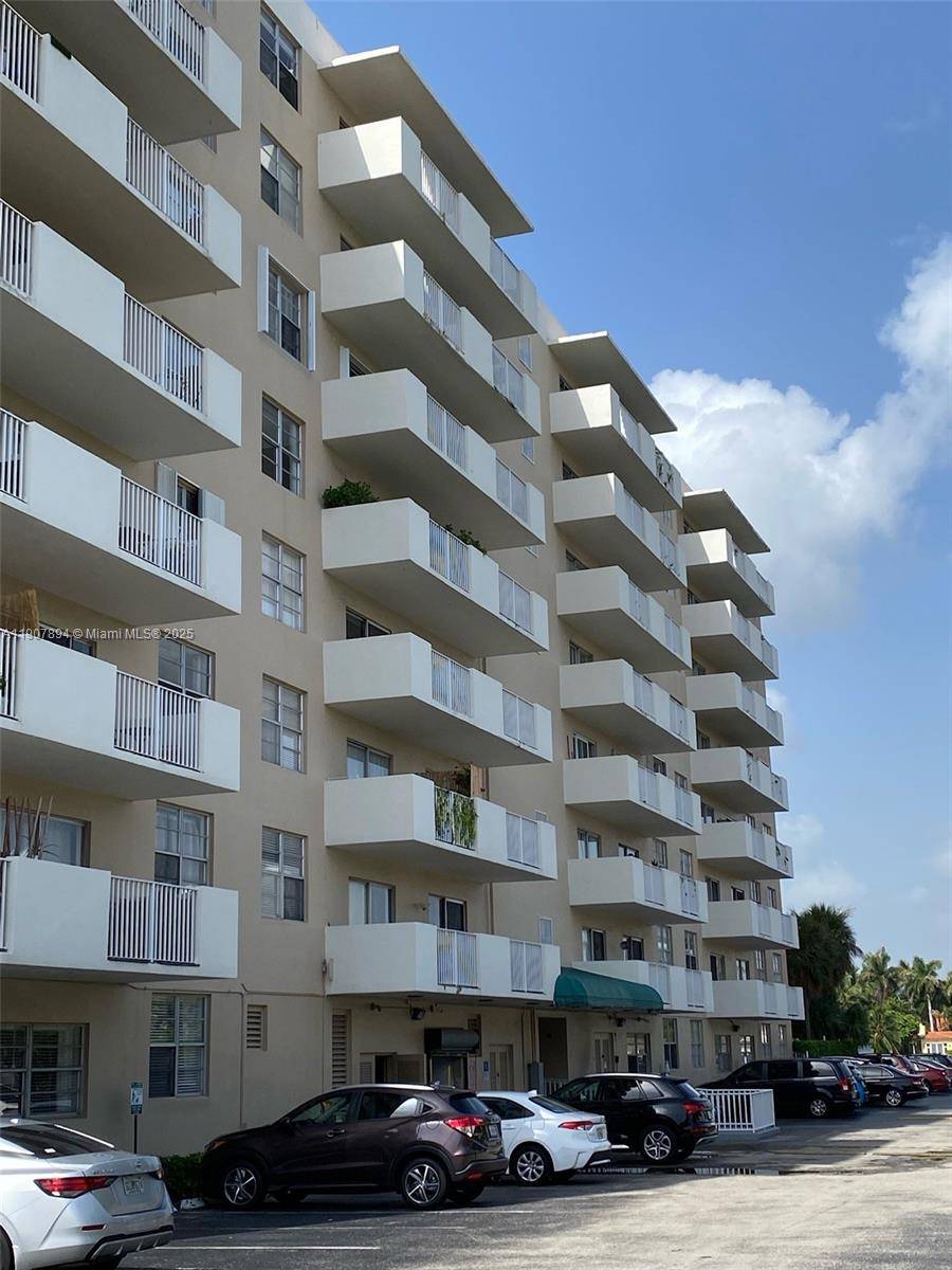 North Bay Village, FL 33141,1455 N Treasure Dr #3D