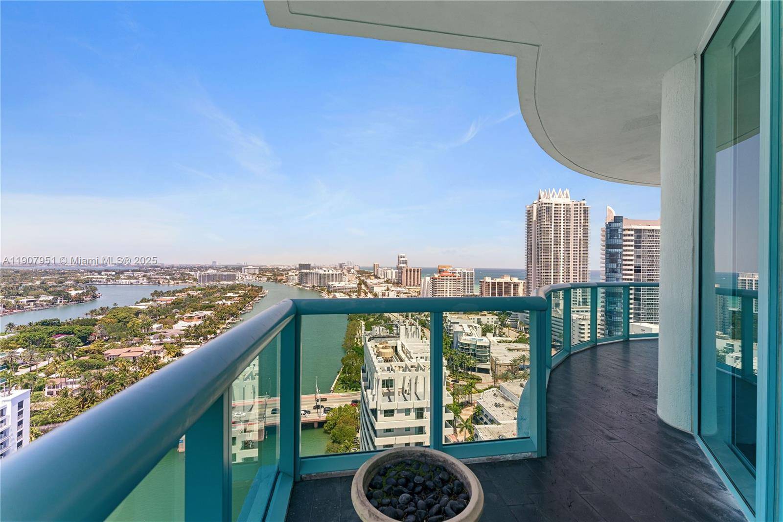 Miami Beach, FL 33140,6000 Indian Creek Dr #PH 2501