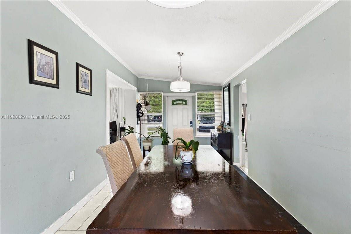 West Park, FL 33023,3911 SW 32nd Ave