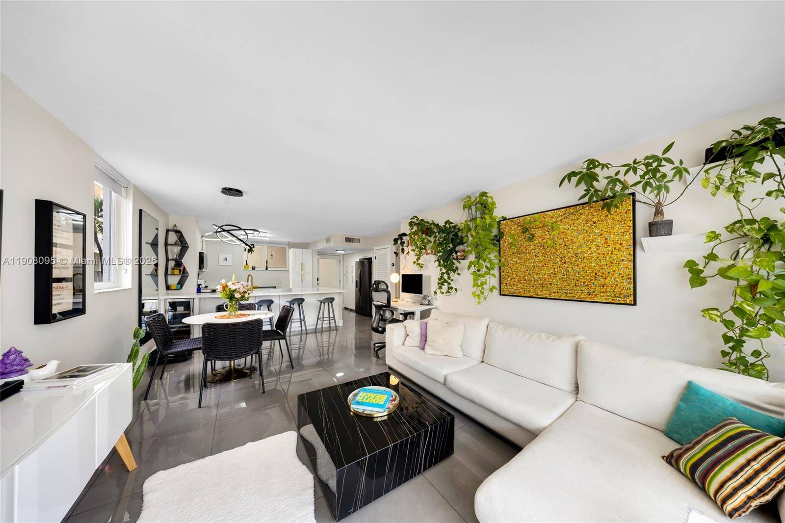 Miami Beach, FL 33139,1665 Bay Rd #221