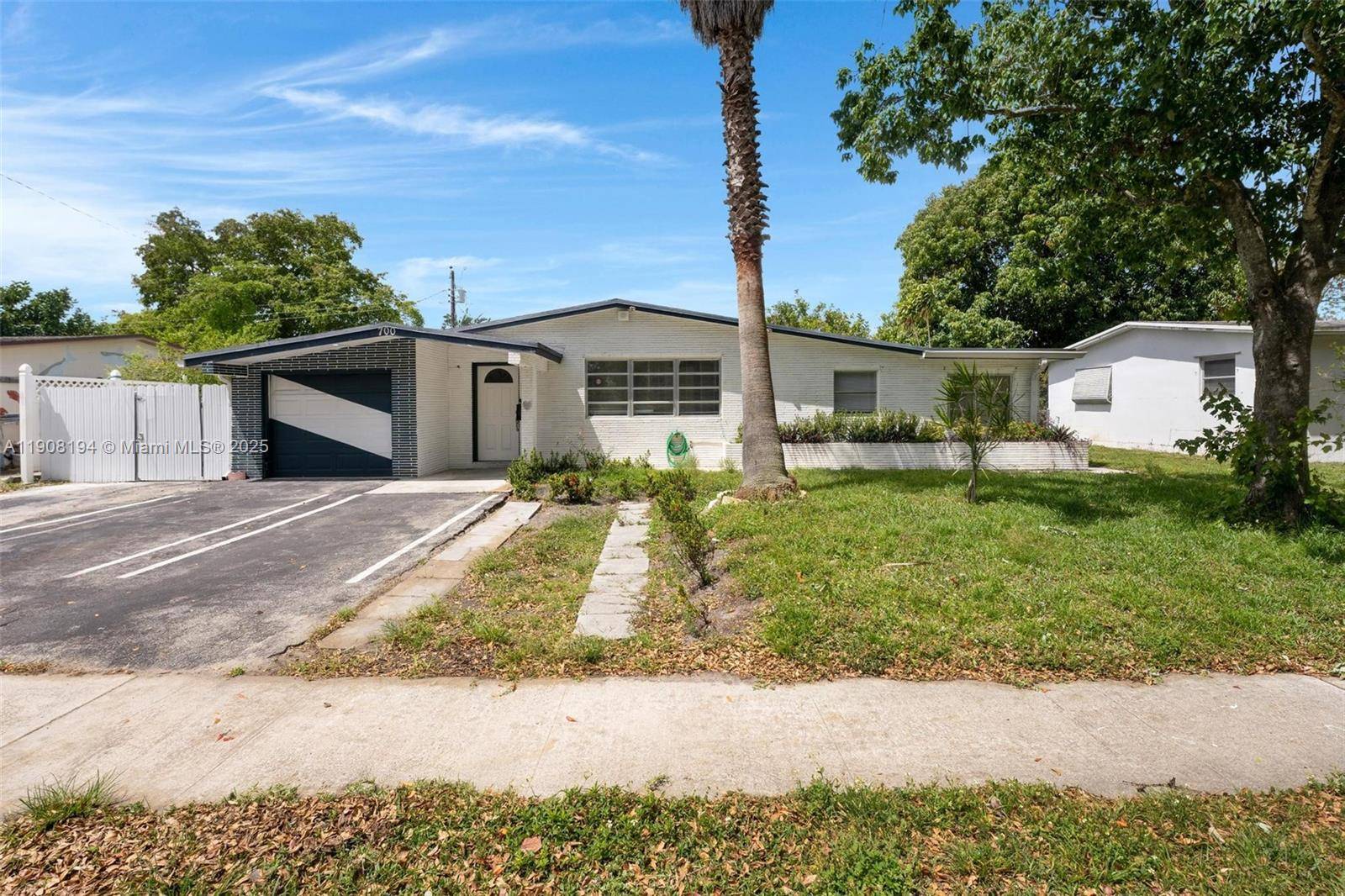 Pembroke Pines, FL 33023,700 SW 67th Ave