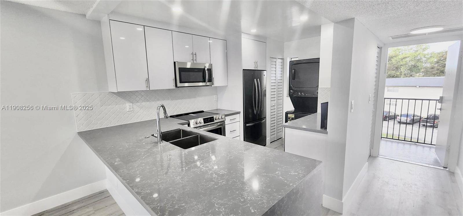 Tamarac, FL 33321,8040 N Colony Cir N #309