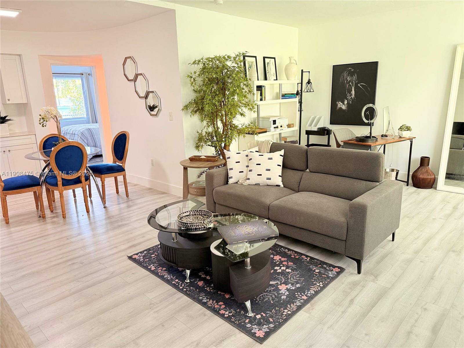 Miami Beach, FL 33141,6941 Bay Dr #A2