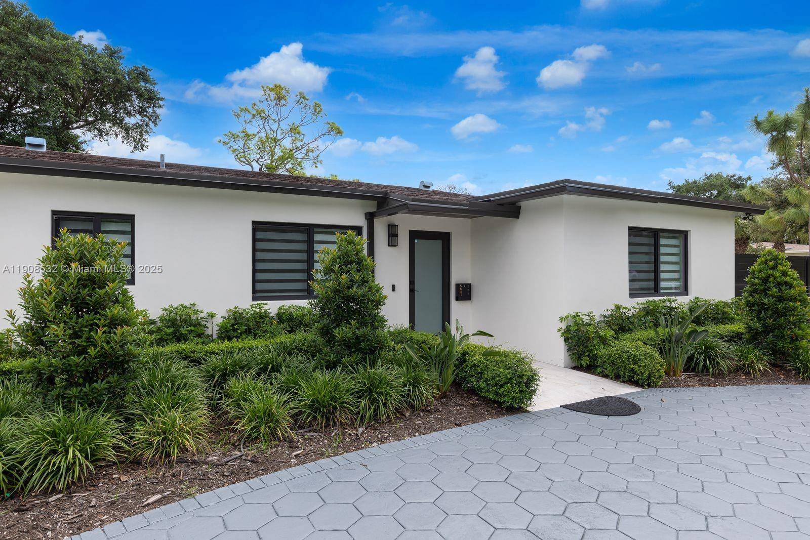 South Miami, FL 33143,5641 SW 67th Ave